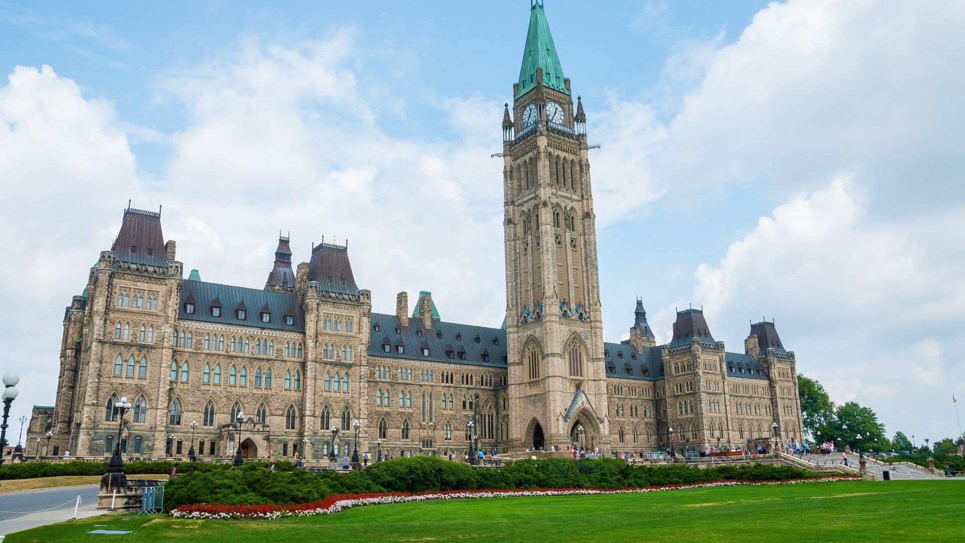 Cybersecurity Compliance for Canadian Federal Agencies — photo by Splash of Rain via Pexels